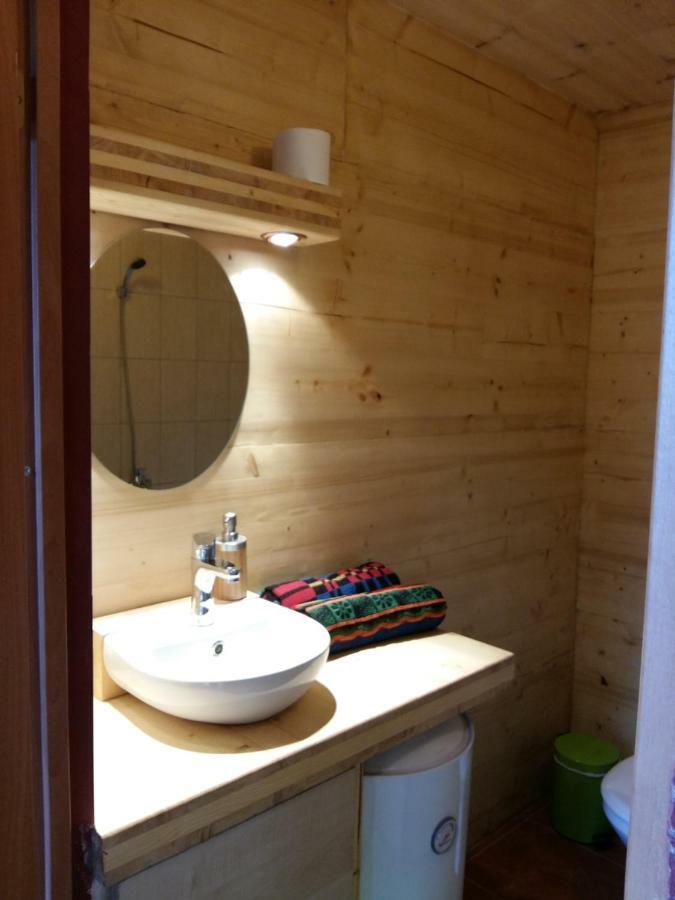 Brivdienu Maja "Raudini" Kaltene Exteriör bild